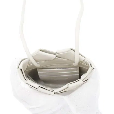 Pre-owned Bottega Veneta Intrecciato Off-white Intrecciato Pochette Shoulder Bag ()