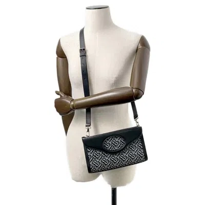 Pre-owned Burberry Black Leather Clutch Bag Handbag ()