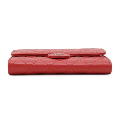 Pre-owned Chanel Red Color Leather Chain/shoulder Wallet ()
