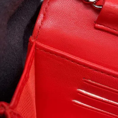 Pre-owned Chanel Red Color Leather Chain/shoulder Wallet ()