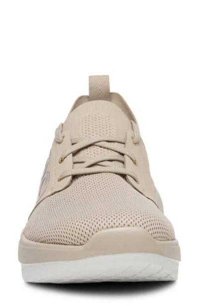 Oofos Oomy Stride Sneaker In Brown