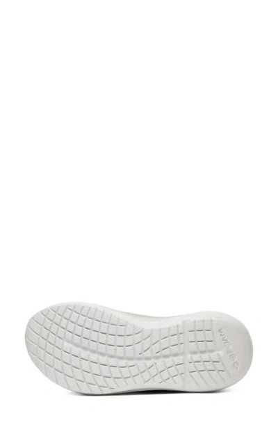 Oofos Oomy Stride Sneaker In Brown