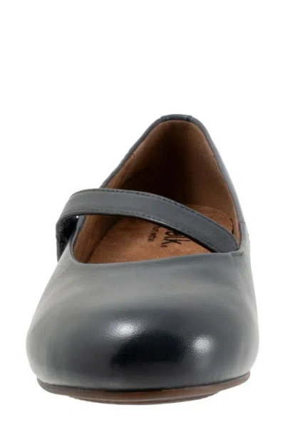 Softwalk Syracuse Slipon In Multi