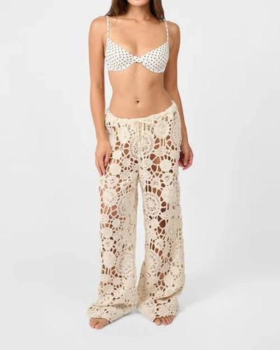 Weworewhat Full Coverage Underwire Bikini Top In White