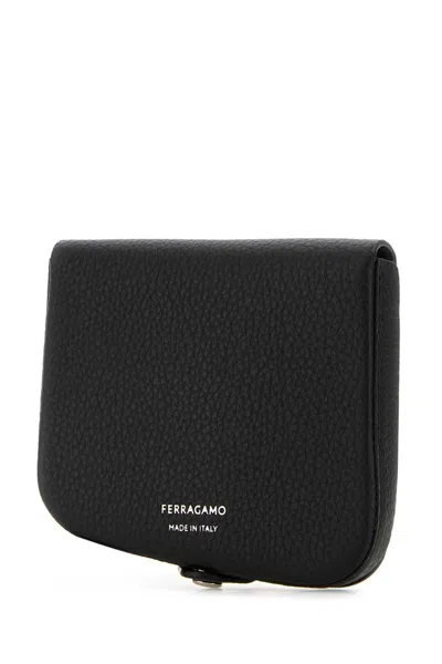 Ferragamo Small Leather Change Purse In Black