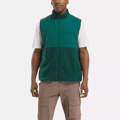 Reebok Men's Active Collective Skystretch Winter Vest In Green