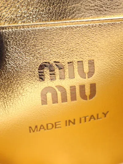 Pre-owned Miu Miu 2010s Leather Chain Card Case In Neutral