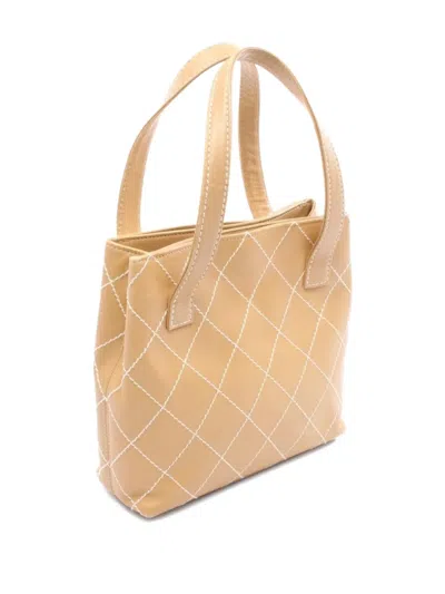 Pre-owned Chanel 2002-2003 Stitch Handbag In Brown