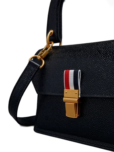 卵石纹皮质手提包