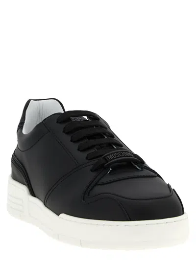 Moschino Kevin Sneakers Featuring Contrast Sole In Black