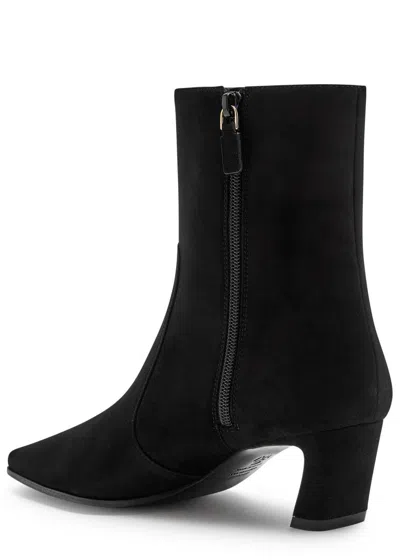 Stuart Weitzman Pointed Toe Ankle Boots With Mid-height Heel In Black
