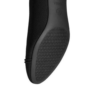 Vivaia Almond-toe Chunky Heels In Black