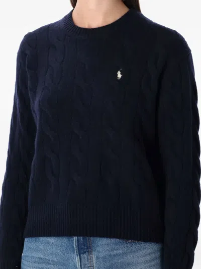 粗绞花针织毛衣