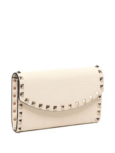 Valentino Rockstud Leather Wallet With Chain In Neutral