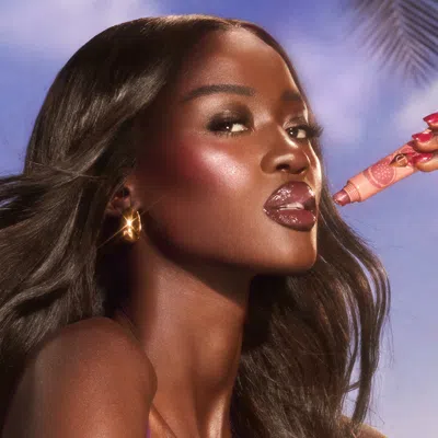 Charlotte Tilbury Unreal Lips Healthy Glow Nectar Lip Oil With Hyaluronic Acid And Vitamin E Juicylicious Candy Fig 0. In Brown