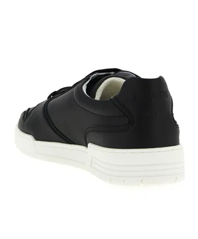 Moschino Kevin Sneakers Featuring Contrast Sole In Black