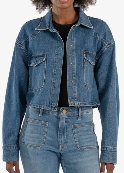 Kut From The Kloth Billie Crop Denim Jacket In Med Base Wash In Blue