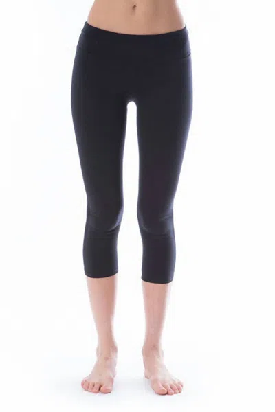 Solow High Impact Crop Legging In Black In Black