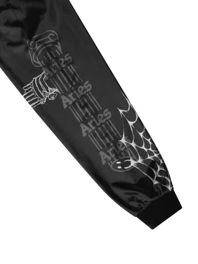 Aries Spider-web Graphic T-shirt In Black