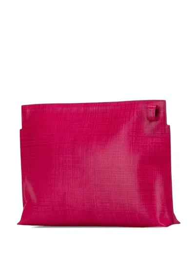 Pre-owned Loewe 2016 Large Linen Embossed Patent Anagram Repeat T Pouch Clutch Bag In Pink