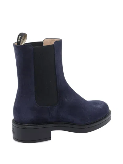 Stuart Weitzman Suede Ankle Boots Featuring Block Heel In Blue