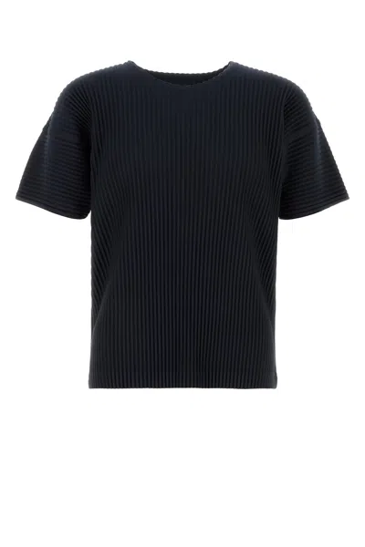 Issey Miyake Textured Pleated T-shirt With Classic Crewneck In Blue