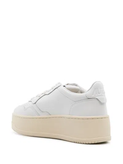Autry Sneakers Medalist Platform In Suede And Leather White And Gray. In White