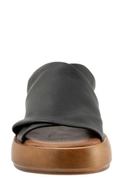 Bueno Jaxon Slide Sandal In Black