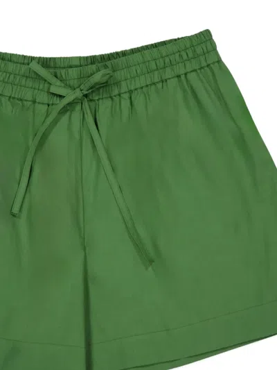 松紧腰边棉短裤