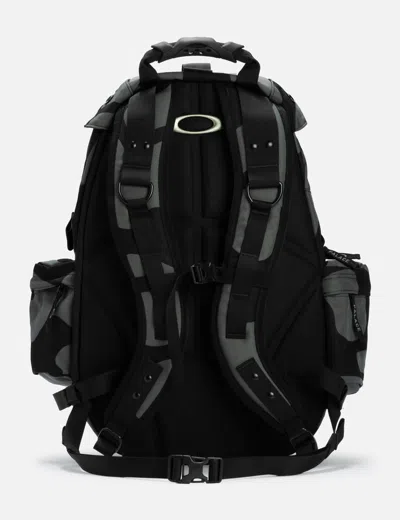 Palace Oakley Icon Backpack