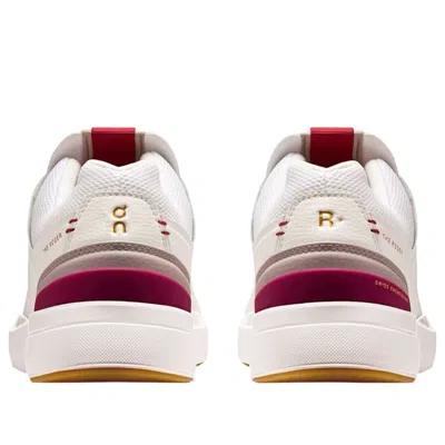 On Running (wmns)  The Roger Centre Court 'white Grenadine'
