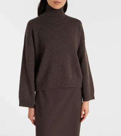 Brunello Cucinelli Women Cashmere Turtle-neck Sweater In Brown