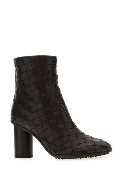 Bottega Veneta Atomic 75 Intrecciato Leather Ankle Boots In Brown
