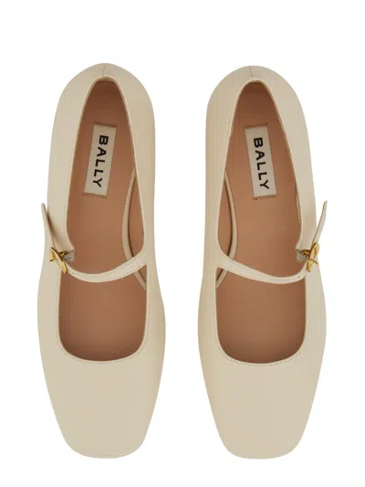 Bally Pump In Leather In Neutral