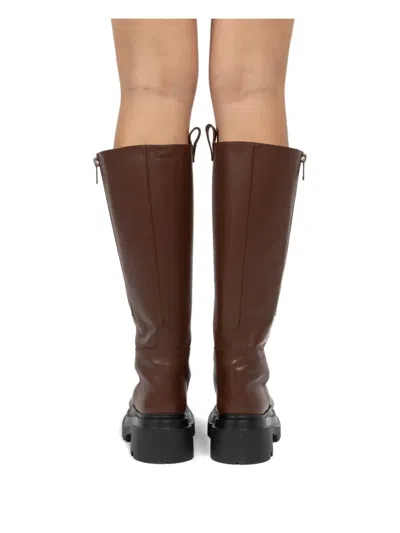 Plan C Zip-detail Platform Boots In Brown