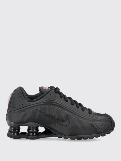Nike Shox R4 Sneakers In Black