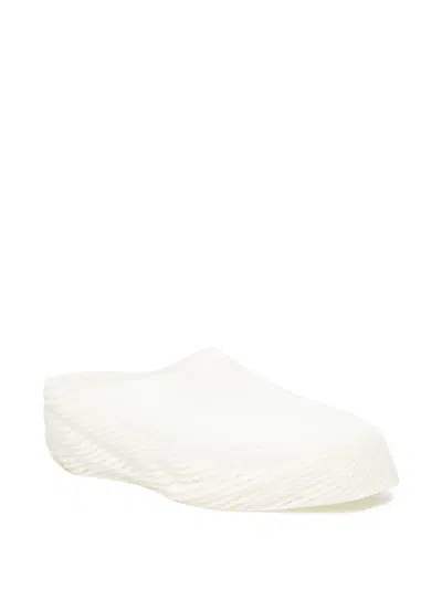 Aliveform Stratum Mule Trainers In White