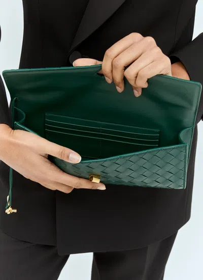 Bottega Veneta Womens Andiamo Leather Clutch Bag Emerald Green-m Bras
