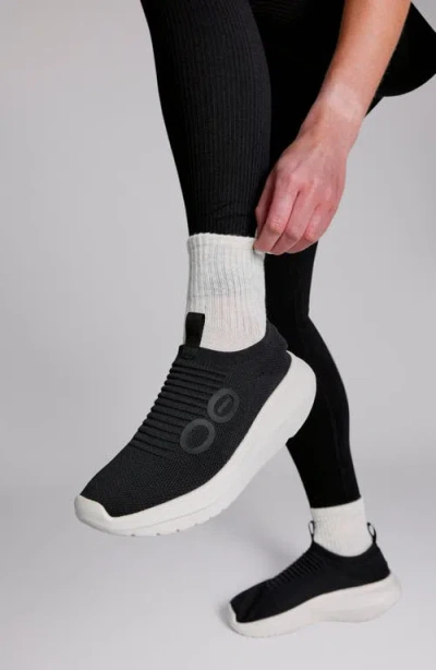 Oofos Oomy Zen Slip-on Sneaker In Black