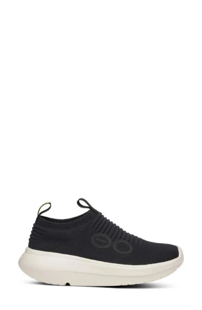 Oofos Oomy Zen Slip-on Sneaker In Black