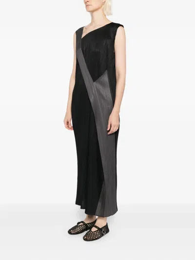 Issey Miyake Pointe Dress In Black