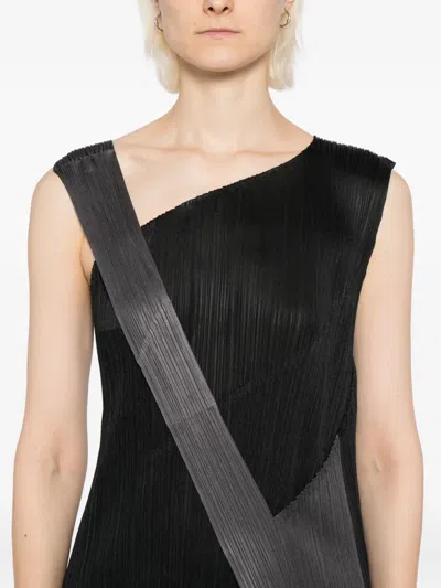 Issey Miyake Pointe Dress In Black