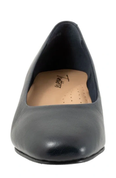 Trotters Extra Wide Width Denisse Pump In Blue