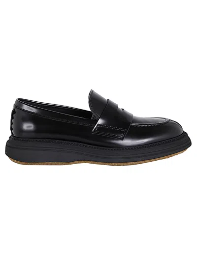 The Antipode Victor College Shoes In Black