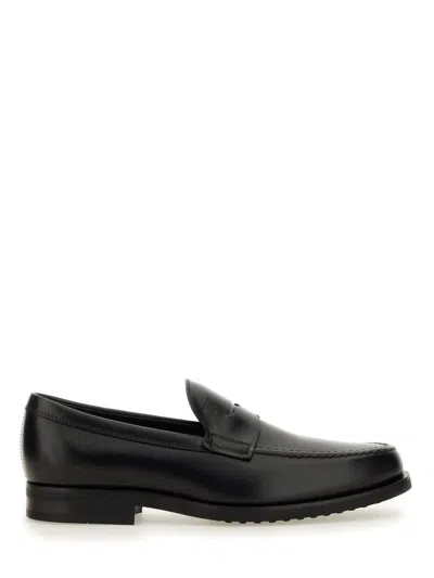 Tod's Smooth Leather Moccasin Loafers With Subtle Stitching In Black