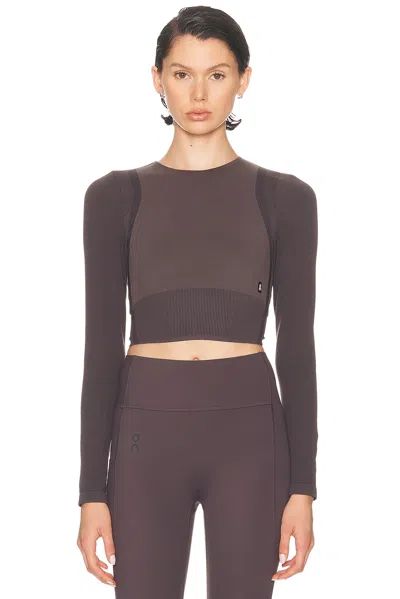 On Studio Knit Lg Crop Top In Brown
