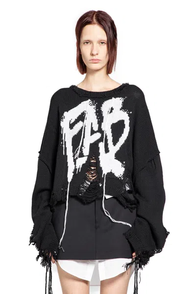 Ssheena Fab Distressed Sweater In Black