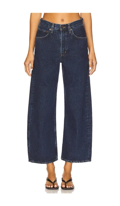 Agolde Low Curve Cropped Mid-rise Barrel-leg Jeans In Blue