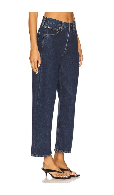 Agolde Low Curve Cropped Mid-rise Barrel-leg Jeans In Blue