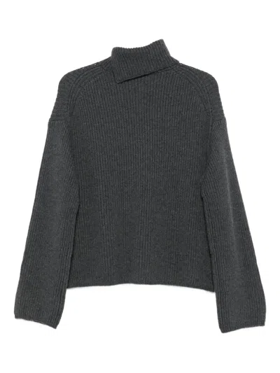 Joseph Ribbed Sweater In Gray